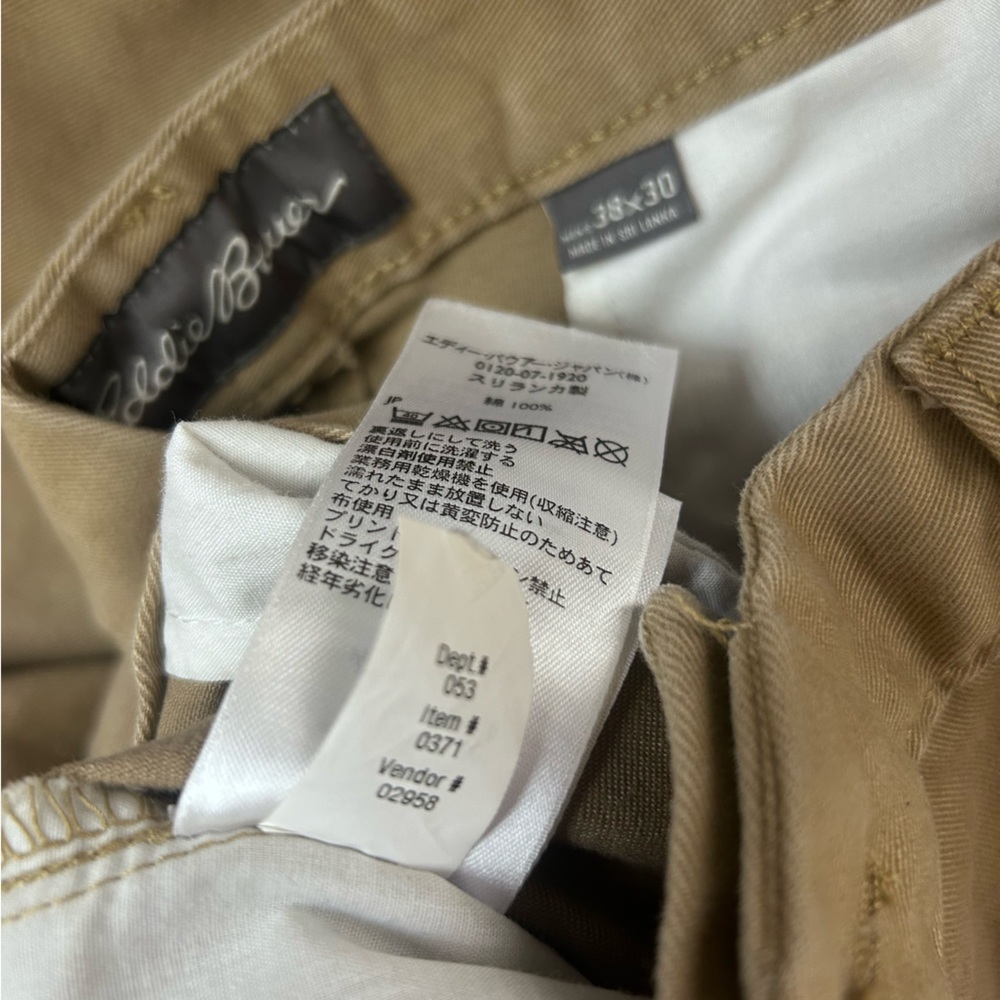 Eddie Bauer Men’s 38x30 Khaki Chino Pants - Picture 6 of 7